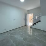 Sobrado com 2 dormitórios à venda, 59 m² por R$ 320.000,00 - Jardim Imperador - Praia Grande/SP