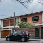 Casa tipo para venda com 4 quartos, 250m²