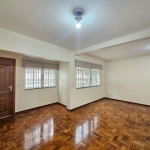 Sobrado para venda com 3 quartos, 240m²