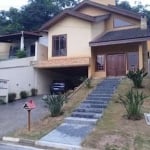 Sobrado com 4 dormitórios à venda, 340 m² por R$ 2.150.000,00 - Arujá Country Club - Arujá/SP