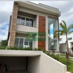 Sobrado à Venda com 3 quartos, 5 banheiros, 4 vagas e 272m² , Fazenda Rodeio, Mogi Das Cruzes-SP