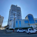 Apartamento frente mar a venda em Navegantes, 3 suítes mobiliado