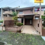 Sobrado com 3 dormitórios à venda, 122 m² por R$ 650.000,00 - Centro - Campo Largo/PR