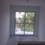 Apartamento no contra piso com 2 dormitórios,sala com sacada,cozinha,eme excelente localização,a 4 quadras do Metrô Alto Ipiranga,aceita proposta.