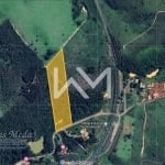 Área à venda com 28.580m² e um lindo lago com peixes, em Mairinque - SP