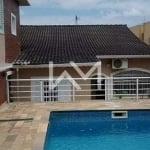 Casa Térrea com 3 dormitórios, sendo 1 suíte, 4 vagas e piscina em Jardim São Judas Tadeu  -  Guaru