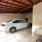 Casa com 3 quartos à venda, 226 m² por R$ 700.000 - Santa Mônica - Uberlândia/MG