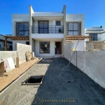 Casa para Venda em Florianópolis, São João do Rio Vermelho, 2 dormitórios, 2 suítes, 2 banheiros, 2 vagas