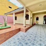 Casa em Av. Atroaris Conjunto Renato Souza Pinto 1