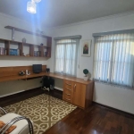 Atraente casa tipo para venda com 3 quartos, sendo 1 suíte, 226m²