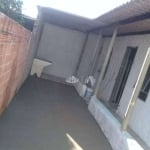 Casa com 2 dormitórios para alugar, 50 m² por R$ 900,00/mês - Sol - Londrina/PR