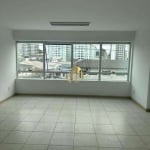 Sala comercial à venda, no bairro Barreiros, São José-SC