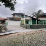 Casa à venda, no Bairro Bom Abrigo, Florianópolis-SC, com 3 quartos, sendo 1 suíte, com 3 vagas