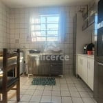 Apartamento com 3 dormitórios em Areais