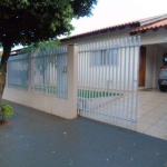 Vende-se Casa c/ 3 dormitórios na Av. dos Estudantes em Ibiporã-Pr