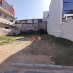 Terreno à venda, com 140 m² no Santa Cândida.