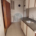 Apartamento com 2 quartos  para alugar, 64.33 m2 por R$2500.00  - Centro - Curitiba/PR