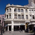 Prédio Comercial com 199,96m², no Centro