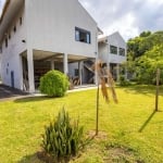 Casa com 2 quartos + escritório + depósito totalizando 319,60m² de área privativa