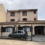 Imóvel amplo à venda com 8 quartos e 5 banheiros no total, piscina, garagem, salao com churrasqueria e lavanderia.&lt;BR&gt;O imóvel fica localizado em Rua Doutor Ney Cabral no bairro Nonoai em Porto 