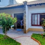 Coliseu vende excelente casa no Parque Minuano, 2 dormitórios mais um dormitório no anexo da casa. Living espaçoso iluminado, cozinha separada ampla. Lavandeira, espaço Gourmet, área com churrasqueira