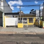 Ótima casa residencial ou comercial situada em ponto muito atrativo (atrás da PUC-RS, em frente ao Colégio Champagnat), possuindo um amplo salão comercial na parte da frente do terreno e na parte de t