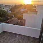 Casa 3 dormitórios, 1 suíte, varanda, 2 vagas de garagem, no bairro Guarujá, Porto Alegre, VARANDA, 2 VAGAS DE GARAGEM, BAIRRO GUARUJÁ, PORTO ALEGRE/RS &lt;BR&gt;  &lt;BR&gt;Casa Nova&lt;BR&gt;Bairro 