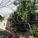 Terreno medindo 9,90 x33,00 m2 em excelente localização perto de todos os recursos do bairro.&lt;BR&gt;Venha conhecer!!