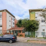 Apartamento no Jardim Vila Nova, Zona Sul de Porto Alegre. Possui 2 dormitórios, living para 2 ambientes, cozinha, área de serviço, banheiro social, reformado, impecável, piso laminado,  ficam os móve