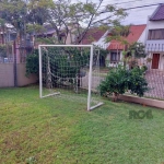 Ótimo terreno na Hípica, possui piscina e cancha de esportes.