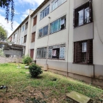 01 apartamento, de 2 dormitórios, sala, cozinha, área de serviço separada, banheiro.  Excelente localização, quase esquina com avenida principal, próximo a supermercado, farmácia e parada de ônibus. A