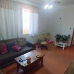 Amplo apartamento  2 dormitórios de 101,50 m² living  pois  ambientes, copa e cozinha  com  churrasqueira, área de serviço separada , banheiro  social espaçoso e ventilação  direta,  2  dormitórios tr