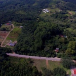 Terreno de Frente pro Asfalto na Zona Sul de Poa. Área de 1.1 Hectares (+ de 11.000m²) com Ótima Localização. 56 metros de frente pro Asfalto. Água e Luz passando na Frente da Propriedade. Linha de Ôn