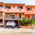 Excelente casa em condomínio no Bairro Menino Deus, com 285,75 m² privativos, 3 dormitórios, sendo 1 suíte, sendo uma com hidromassagem e closet, sala de tv com possibilidade do 4 dormitório,sala de e