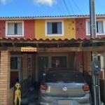 Excelente sobrado 2 dormitórios, sala de estar, banheiro social, cozinha, área de serviço, pátio, garagem coberta. &lt;BR&gt;&lt;BR&gt;Condomínio com portaria 24 H, salão de festa com churrasqueira, p