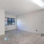 Sala comercial  localizada no bairro Tristeza, uma região conhecida pela sua tranquilidade e qualidade de vida. Com 25 metros quadrados de espaço, esta sala oferece um ambiente perfeito para atender à