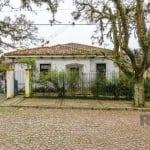 Casa com 3 dormitórios, 153 m² no bairro Vila Conceição, zona sul de Porto Alegre/RS.&lt;BR&gt;&lt;BR&gt;Charmosa residência estilo rústico, no bairro Vila Conceição, com 03 dormitórios, living para 0