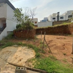 Terreno com 200m² localizado no bairro Guarujá.