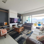 Excelente e amplo apartamento no Condomínio Rossi Parque Panamby, andar alto, fundos, com 162m² privativos, 3 suítes, 2 vagas e infra completa. Possui living super amplo com sala de estar com lareira 