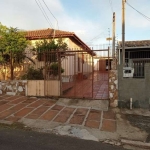 Casa a venda no Jardim Ingá. Aceita trocar por apto pequeno mas com elevador na zona norte