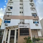 Apartamento todo em piso porcelanato que possui  3 dormitórios, sendo 1 suíte, amplo living para 2 ambientes com sacada integrada, com móveis sob medida (Portiere), cozinha, área de serviço com uma va