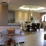 Espetacular apartamento de 3 dormitórios (1 suíte) no Bairro Boa Vista.&lt;BR&gt;Amplo living com 3 ambientes, churrasqueira, ótima sacada fechada, cozinha montada, área de serviço e 2 vagas de garage