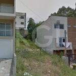 Terreno à venda no bairro Aberta dos Morros em Porto Alegre. Localizado na Rua Antonio Spolidoro, com área total de 200m² e topografia aclive. Possui frente. Ótima oportunidade para construir a casa d