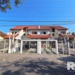 Casa Encantadora em Excelente Estado de Conservação! Com 3 dormitórios, incluindo uma suíte, e 2 banheiros sociais, esta residência oferece o espaço e o conforto ideais para você e sua família. Desfru