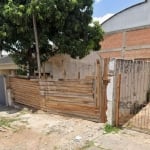 Excelente terreno localizado no Bairro Partenon em rua muita calma e tranquila, terreno plano  e já limpo,  medindo 9x29, perto de todos os hospitais nessa região, podendo construir uma belíssima casa