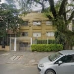 Excelente apartamento Garden no bairro Santana com 2 quartos, amplo living com pátio integrado, banheiro social, cozinha com área de serviço e pátio, 1 vaga de garagem fixa por convenção, todo reforma