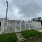 CASA NO BAIRRO RESTINGA COM TERRENO MEDINDO 10X15.&lt;BR&gt;COM TODA INFRAESTRUTURA DO BAIRRO, PRÓXIMA A PARADAS DE ÔNIBUS E COMÉRCIO.&lt;BR&gt;&lt;BR&gt;A CASA POSSUI 2 DORMITÓRIOS, SALA E COZINHA AM