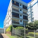 Ótima e ampla cobertura duplex no bairro Petrópolis, próximo da Av. Protásio Alves, fundos, com 261m² privativos, de 3 dormitórios e 2 vagas. Possui no andar inferior: sala ampla para 2 ambientes, 3 d