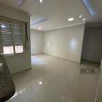 Apartamento de dois quartos situado no bairro Cristo redentor &lt;BR&gt;Reformado recentemente&lt;BR&gt;Semi mobiliado