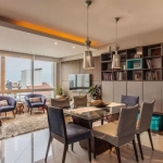 Lindo apartamento de 105m²!&lt;BR&gt;Apartamento originalmente de 3 dormitórios, hoje revertido em 2,  1 suíte, living 2 ambientes com lavabo, churrasqueira, cozinha com área de serviço separada. Duas